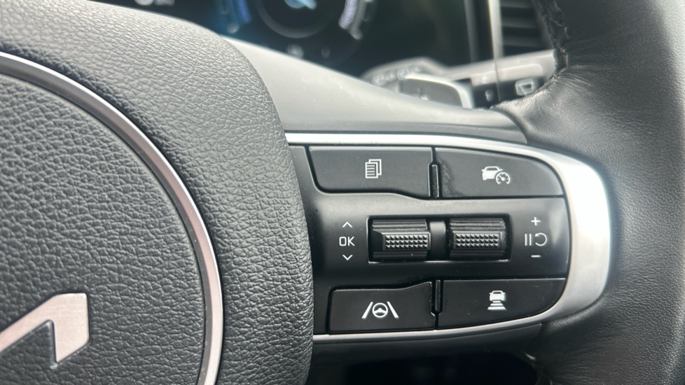 Kia Sportage 1.6T GDi PHEV 3 5dr Auto AWD Estate - Image 30