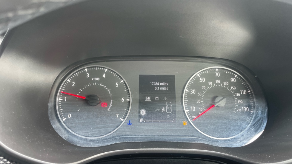 Dacia Jogger 1.0 TCe Expression 5dr Petrol Estate - Image 18