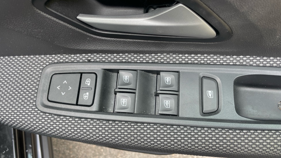 Dacia Jogger 1.0 TCe Expression 5dr Petrol Estate - Image 22