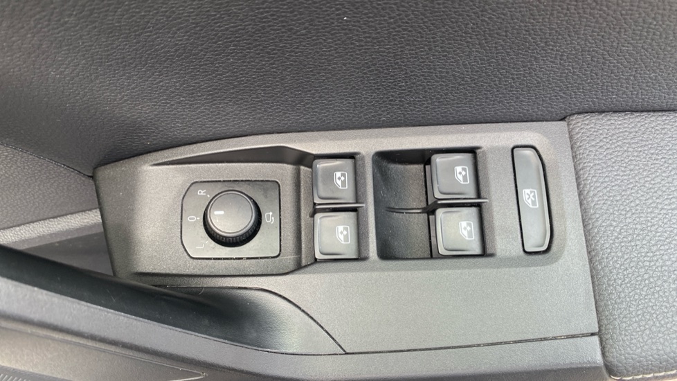 SEAT Ibiza 1.0 TSI 95 Xcellence 5dr Petrol Hatchback - Image 23