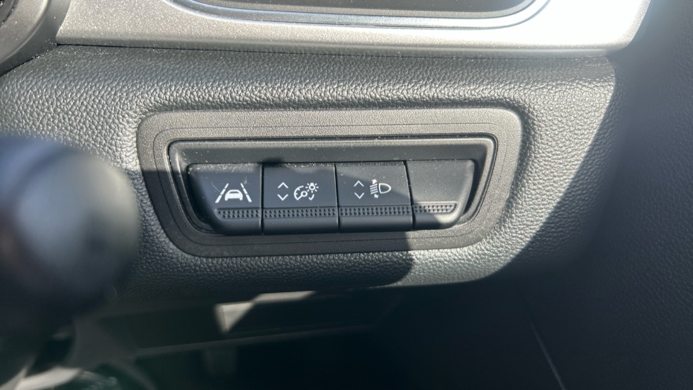 Renault Captur 1.6 E-Tech full hybrid 145 Techno 5dr Auto Hybrid Hatchback - Image 25