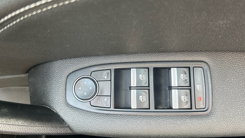 Renault Captur 1.6 E-Tech full hybrid 145 Techno 5dr Auto Hybrid Hatchback - Image 26