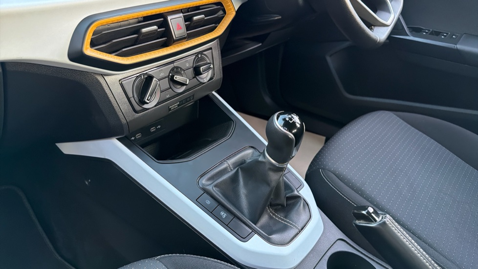 SEAT Arona 1.0 TSI SE Technology 5dr Petrol Hatchback - Image 13