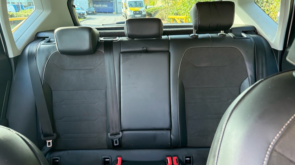 SEAT Ateca 1.5 TSI EVO Xperience 5dr Petrol Estate - Image 15