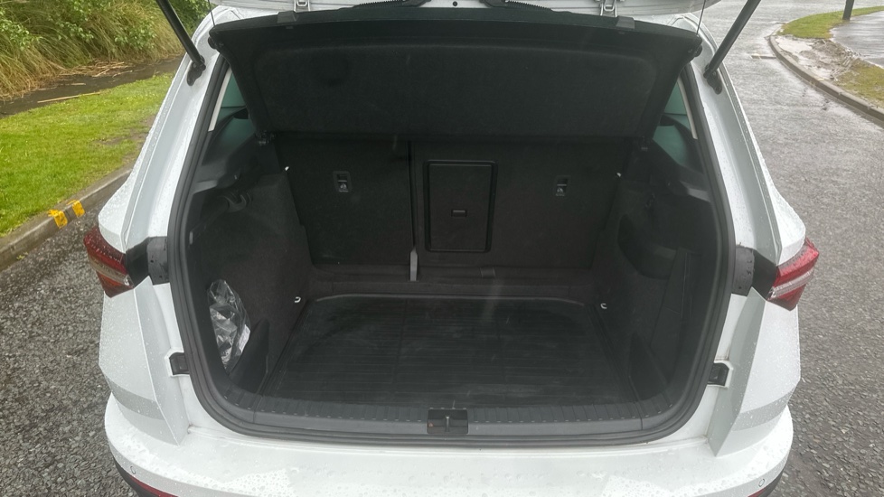 Skoda Karoq 1.0 TSI SE Drive 5dr Petrol Estate - Image 4
