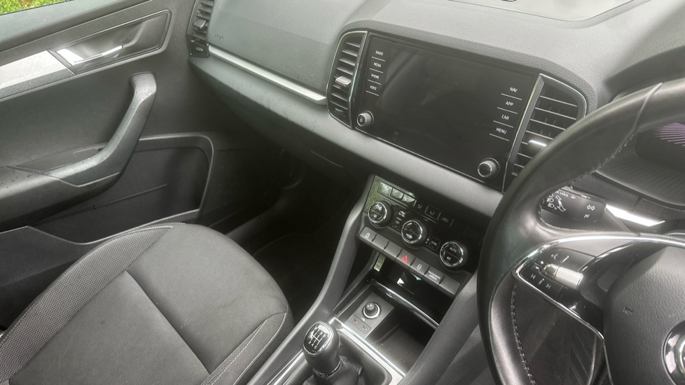 Skoda Karoq 1.0 TSI SE Drive 5dr Petrol Estate - Image 14