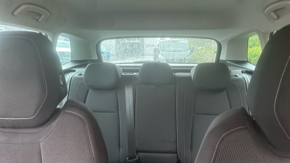 Skoda Karoq 1.0 TSI SE Drive 5dr Petrol Estate - Image 15