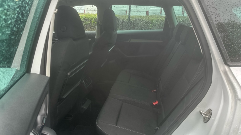 Skoda Karoq 1.0 TSI SE Drive 5dr Petrol Estate - Image 16