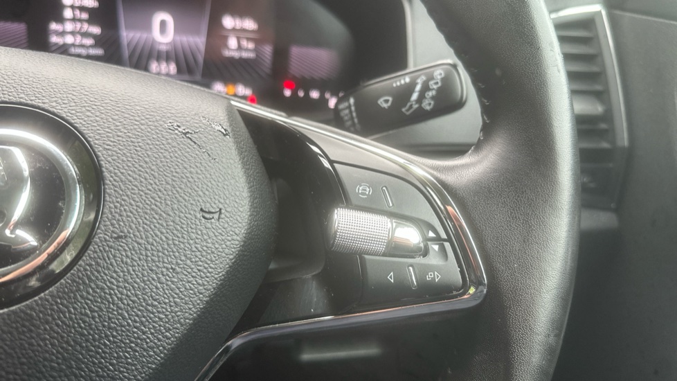 Skoda Karoq 1.0 TSI SE Drive 5dr Petrol Estate - Image 22