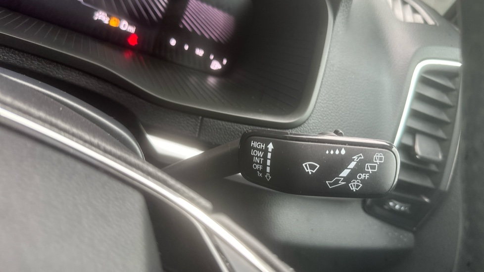 Skoda Karoq 1.0 TSI SE Drive 5dr Petrol Estate - Image 23
