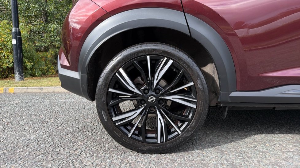 Nissan Juke 1.0 DiG-T 114 Tekna+ 5dr Petrol Hatchback - Image 7