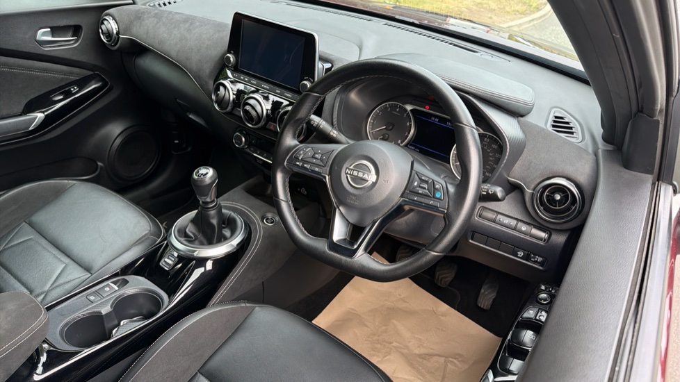 Nissan Juke 1.0 DiG-T 114 Tekna+ 5dr Petrol Hatchback - Image 11