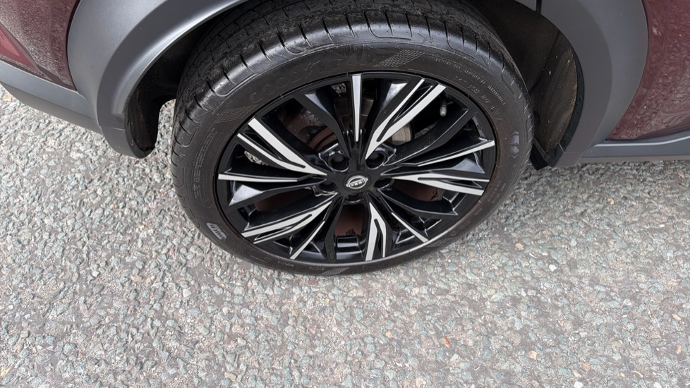 Nissan Juke 1.0 DiG-T 114 Tekna+ 5dr Petrol Hatchback - Image 42