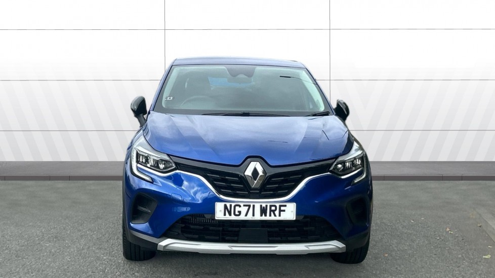 Renault Captur 1.3 TCE 140 Iconic 5dr Petrol Hatchback - Image 3