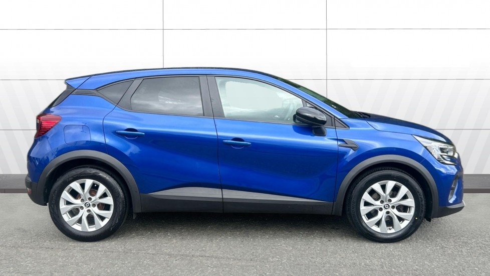 Renault Captur 1.3 TCE 140 Iconic 5dr Petrol Hatchback - Image 5
