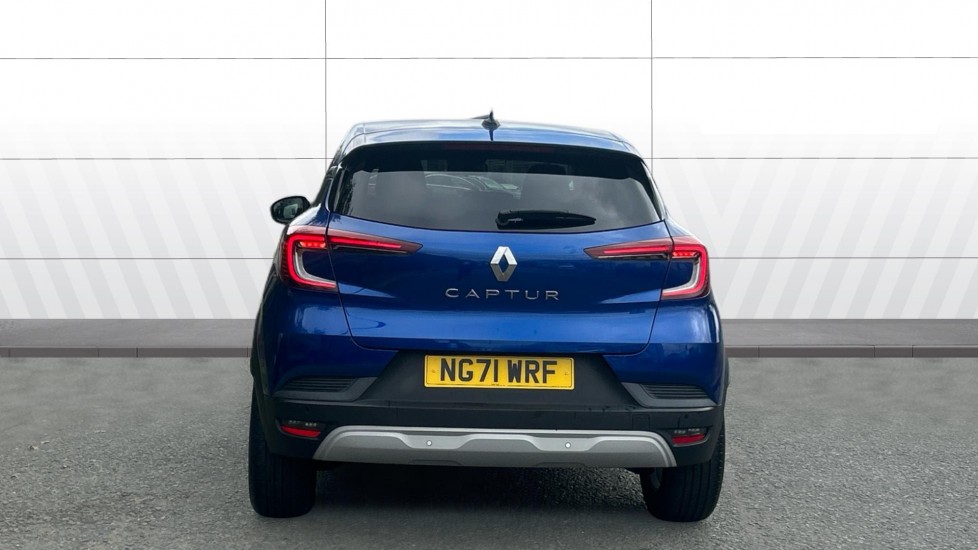 Renault Captur 1.3 TCE 140 Iconic 5dr Petrol Hatchback - Image 6