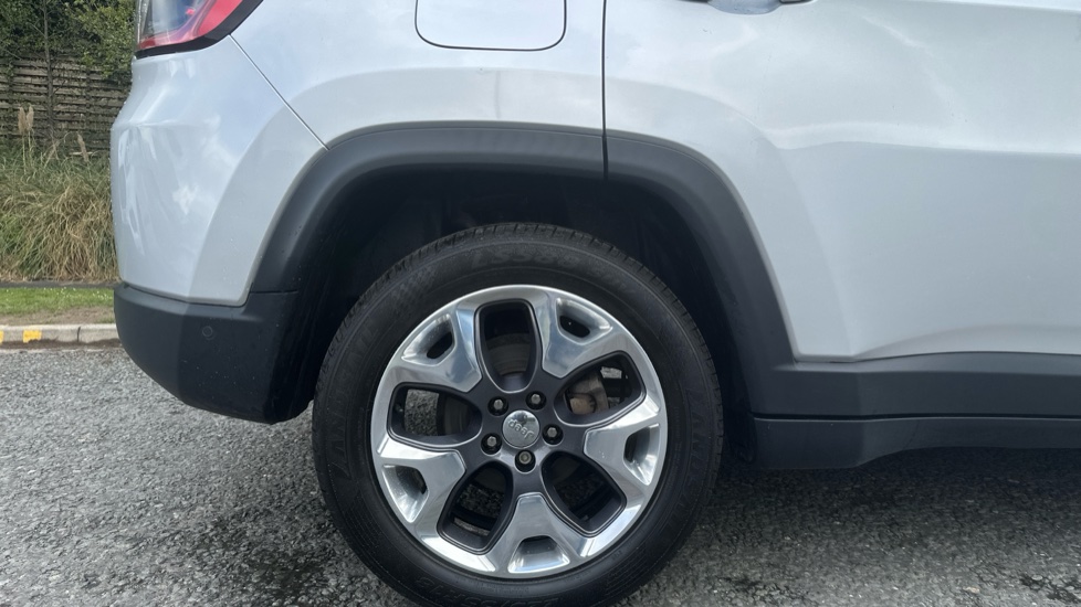 Jeep Compass 1.4 Multiair 140 Limited 5dr [2WD] Petrol Station Wagon - Image 7