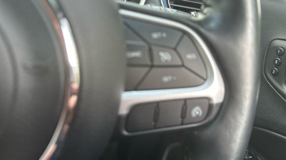 Jeep Compass 1.4 Multiair 140 Limited 5dr [2WD] Petrol Station Wagon - Image 24