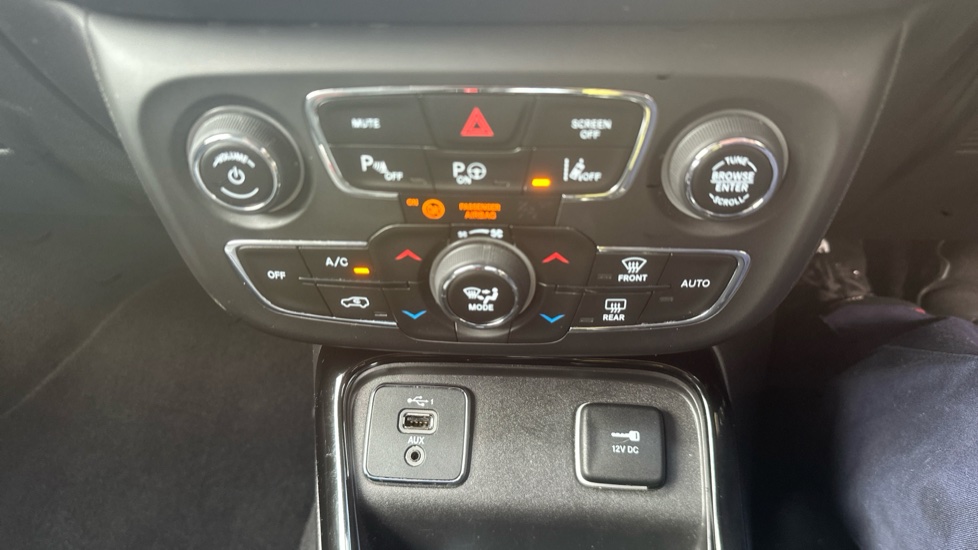 Jeep Compass 1.4 Multiair 140 Limited 5dr [2WD] Petrol Station Wagon - Image 28