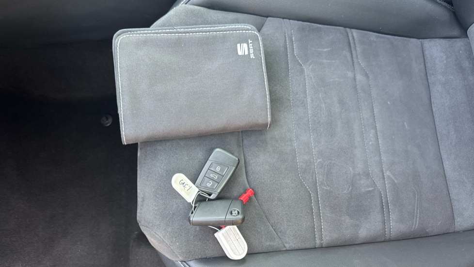 SEAT Ateca 1.5 TSI EVO Xperience 5dr DSG Petrol Estate - Image 19