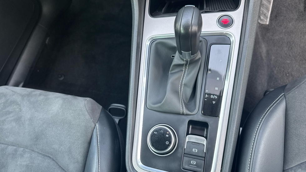 SEAT Ateca 1.5 TSI EVO Xperience 5dr DSG Petrol Estate - Image 26
