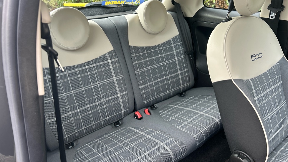 Fiat 500 1.2 Lounge 3dr Petrol Hatchback - Image 16