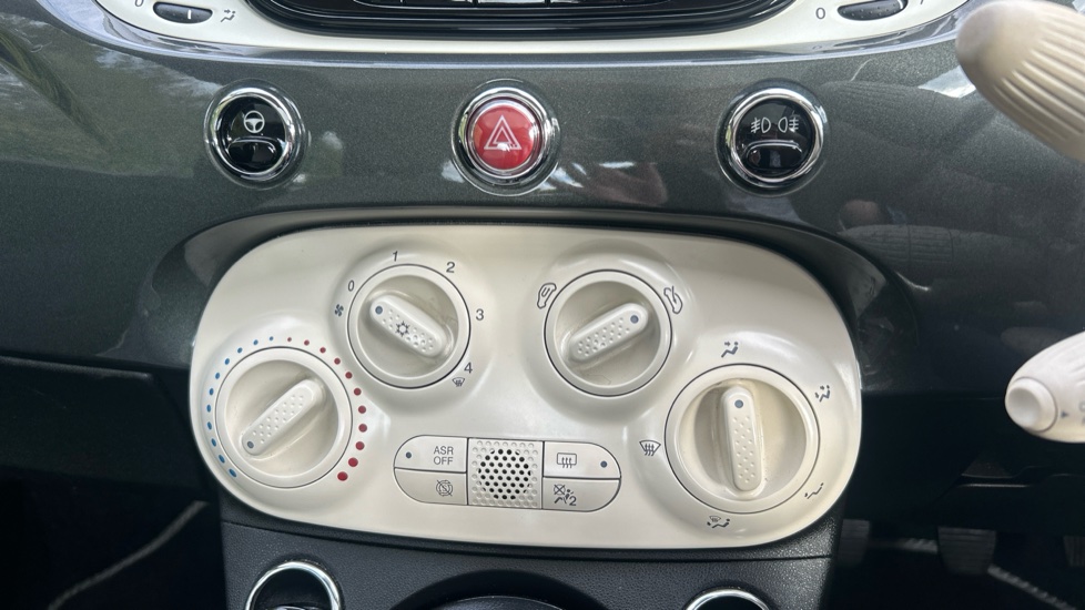 Fiat 500 1.2 Lounge 3dr Petrol Hatchback - Image 30