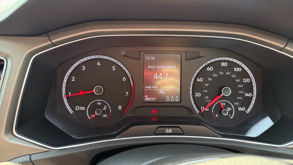 Volkswagen T-Roc 1.5 TSI EVO SE 5dr Petrol Hatchback - Image 18