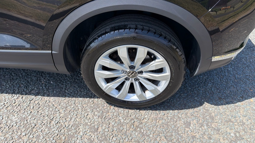 Volkswagen T-Roc 1.5 TSI EVO SE 5dr Petrol Hatchback - Image 37