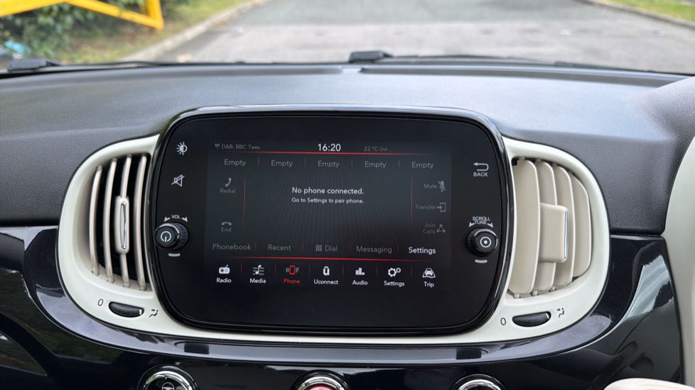 Fiat 500 1.0 Mild Hybrid Lounge 3dr Petrol Hatchback - Image 12