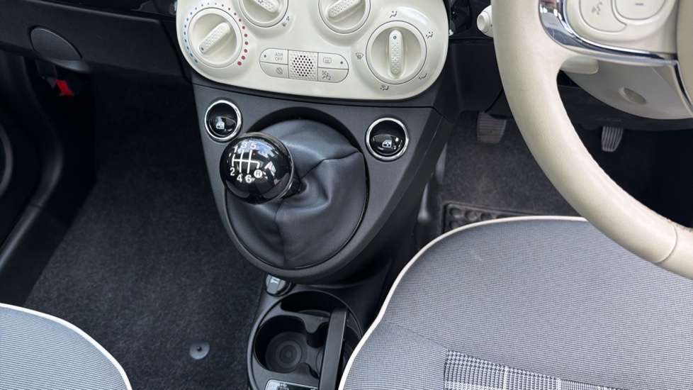 Fiat 500 1.0 Mild Hybrid Lounge 3dr Petrol Hatchback - Image 13