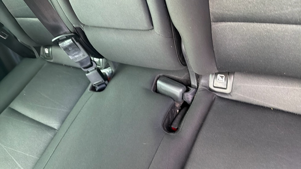 Hyundai TUCSON 1.6 GDi SE Nav 5dr 2WD Petrol Estate - Image 17