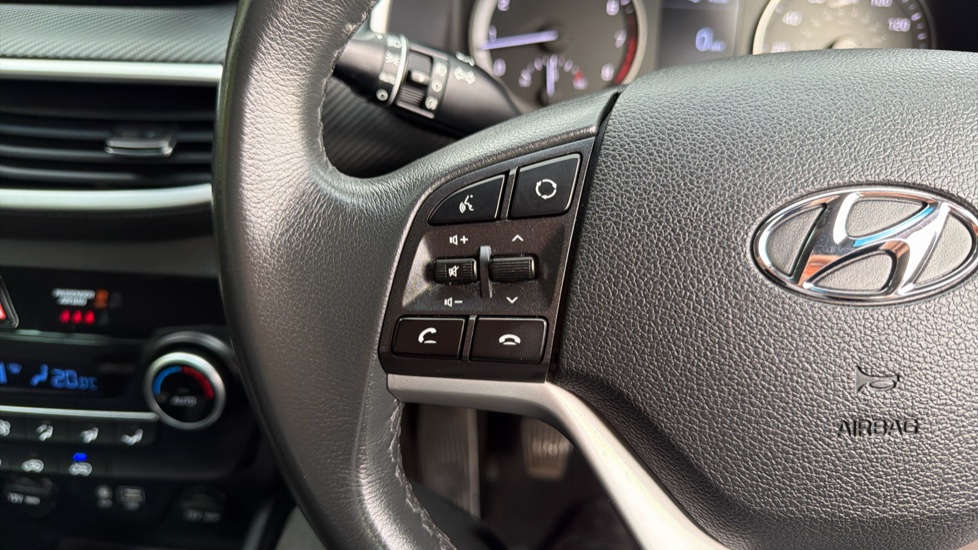 Hyundai TUCSON 1.6 GDi SE Nav 5dr 2WD Petrol Estate - Image 21