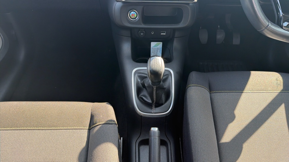 Citroen C3 1.2 PureTech 110 Flair 5dr Petrol Hatchback - Image 13