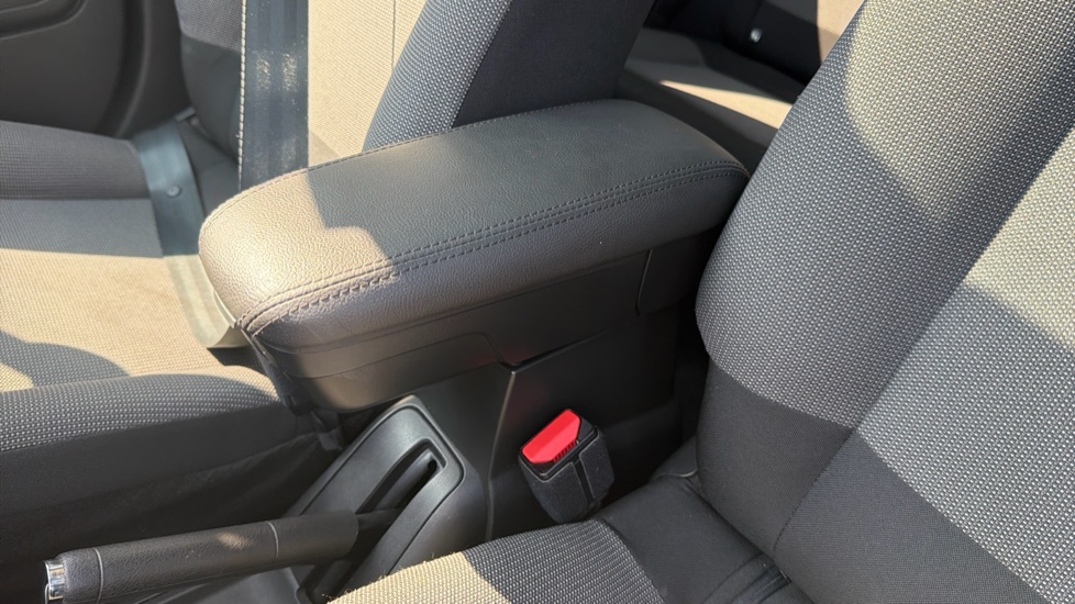 Citroen C3 1.2 PureTech 110 Flair 5dr Petrol Hatchback - Image 19