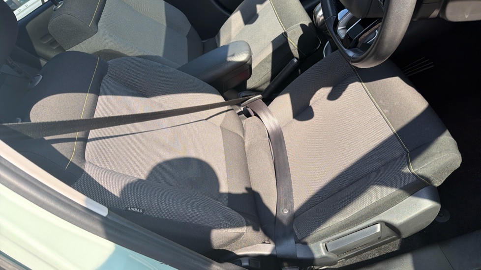 Citroen C3 1.2 PureTech 110 Flair 5dr Petrol Hatchback - Image 28