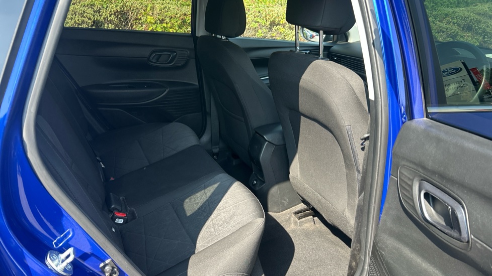 Hyundai BAYON 1.0 TGDi [120] 48V MHEV Premium 5dr DCT Petrol Hatchback - Image 16