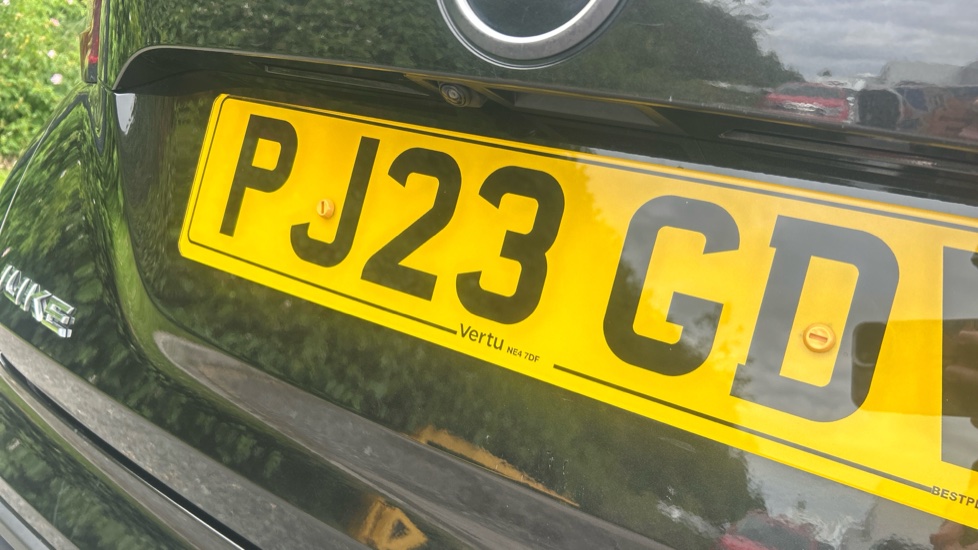 Nissan Juke 1.0 DiG-T 114 N-Connecta 5dr Petrol Hatchback - Image 8