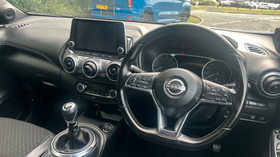 Nissan Juke 1.0 DiG-T 114 N-Connecta 5dr Petrol Hatchback - Image 9