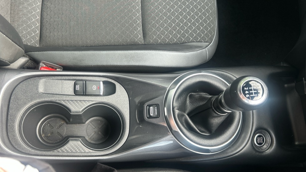 Nissan Juke 1.0 DiG-T 114 N-Connecta 5dr Petrol Hatchback - Image 13