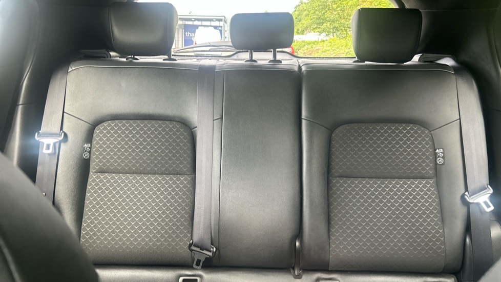 Nissan Juke 1.0 DiG-T 114 N-Connecta 5dr Petrol Hatchback - Image 15