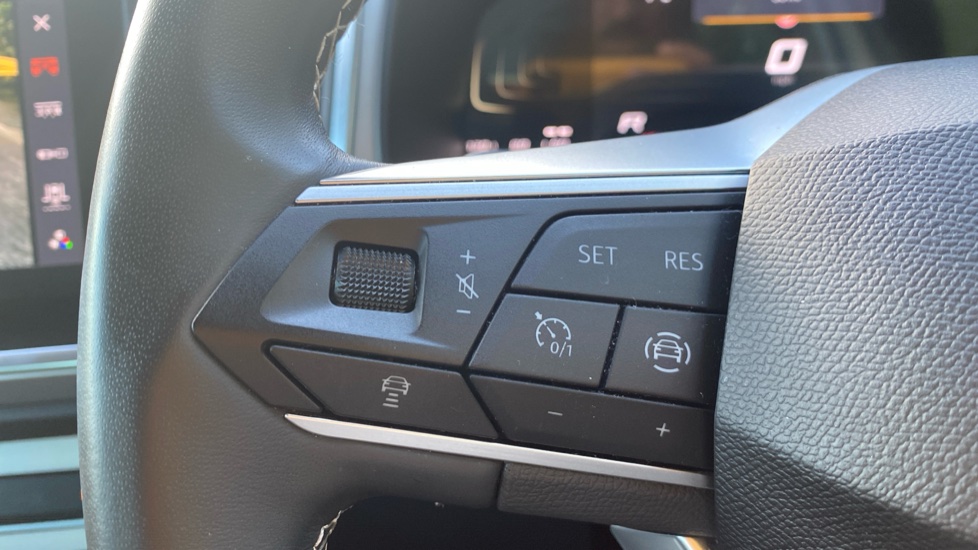SEAT Ateca 1.5 TSI EVO Xperience 5dr DSG Petrol Estate - Image 26