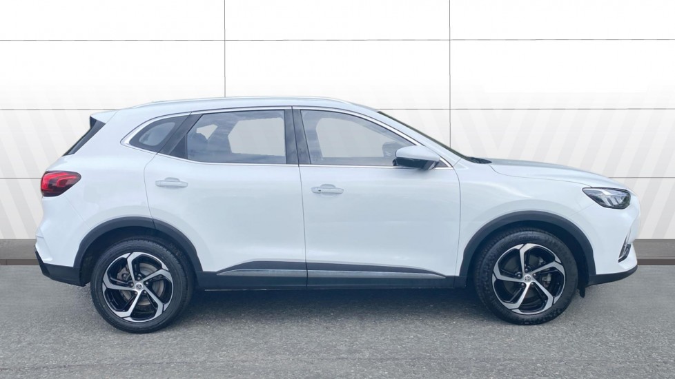 MG HS 1.5 T-GDI SE 5dr Petrol Hatchback - Image 5