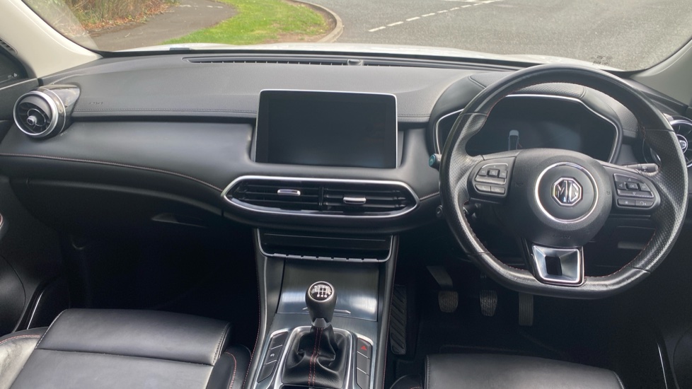 MG HS 1.5 T-GDI SE 5dr Petrol Hatchback - Image 10