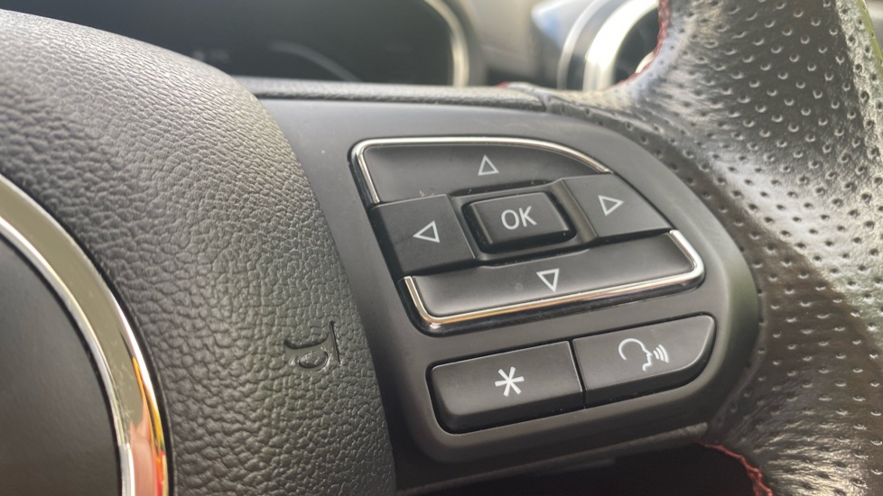MG HS 1.5 T-GDI SE 5dr Petrol Hatchback - Image 25