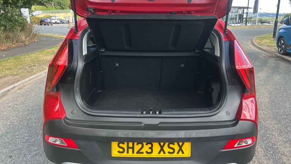 Hyundai BAYON 1.0 TGDi 48V MHEV Premium 5dr Petrol Hatchback - Image 4