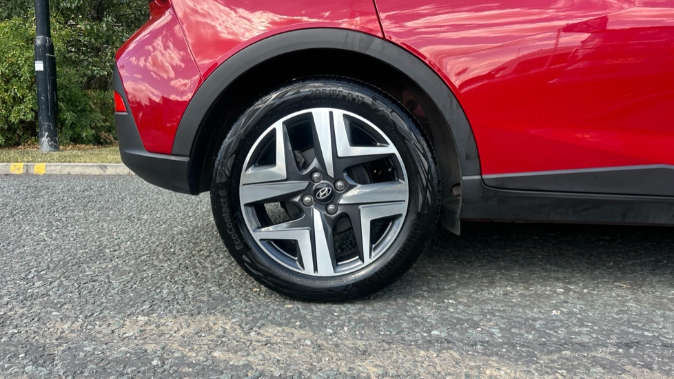 Hyundai BAYON 1.0 TGDi 48V MHEV Premium 5dr Petrol Hatchback - Image 7