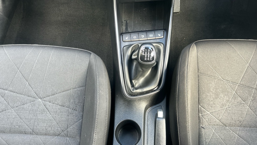 Hyundai BAYON 1.0 TGDi 48V MHEV Premium 5dr Petrol Hatchback - Image 13