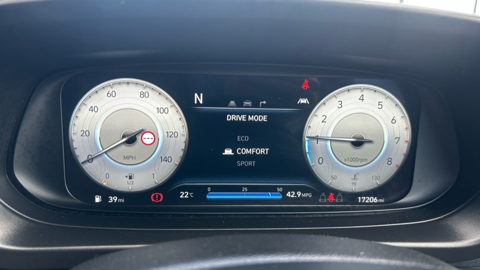 Hyundai BAYON 1.0 TGDi 48V MHEV Premium 5dr Petrol Hatchback - Image 32
