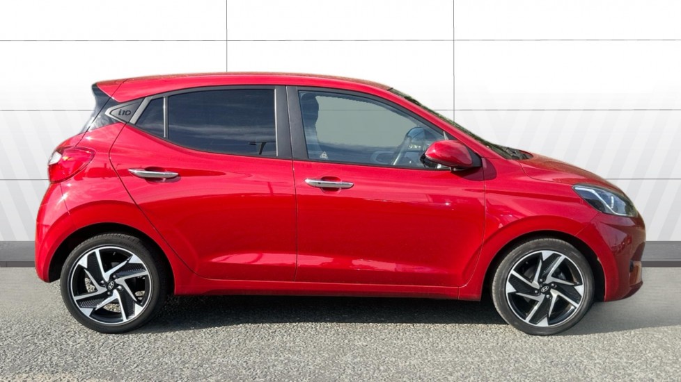 Hyundai i10 1.2 MPi Premium 5dr Auto Petrol Hatchback - Image 5